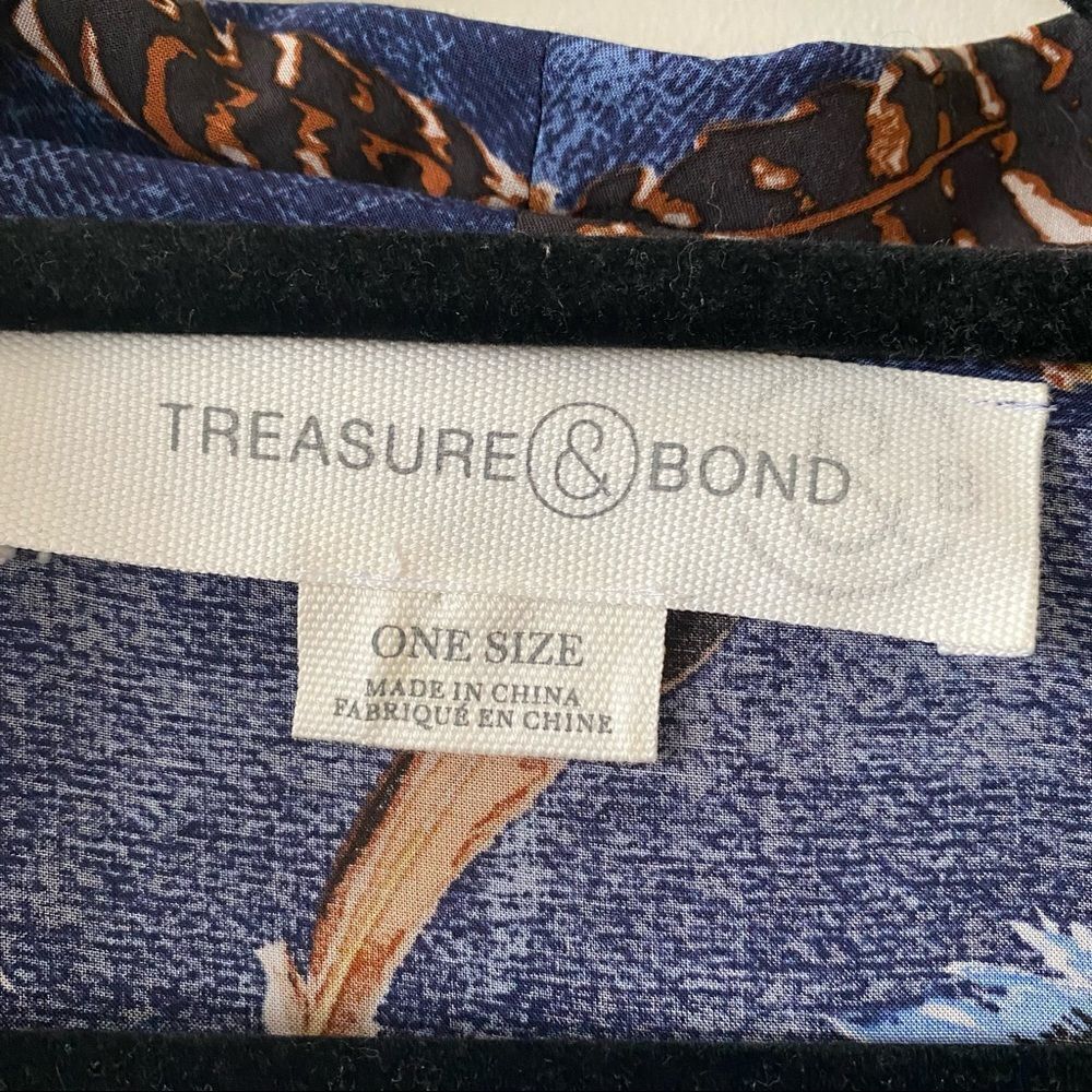 TREASURE & Bond Feather Print Lightweight Summer Kimono (One Size) - Picture 10 of 10